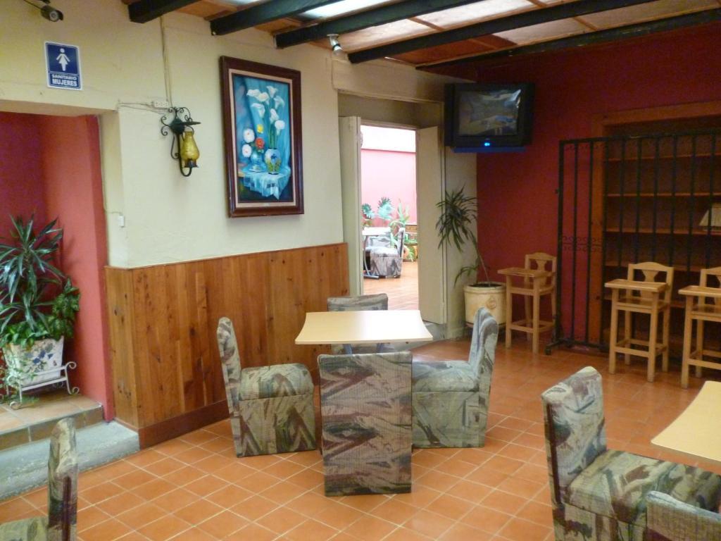 马德罗之家酒店 San Cristóbal de Las Casas 外观 照片