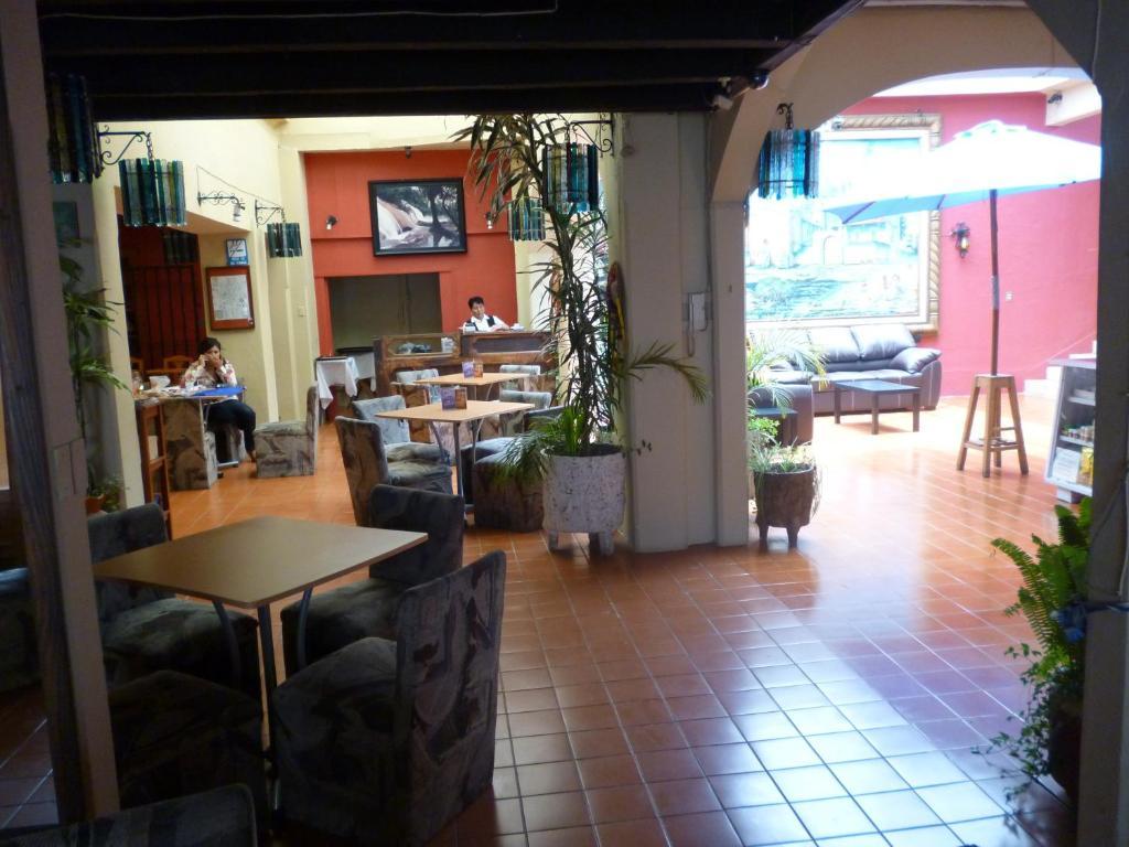 马德罗之家酒店 San Cristóbal de Las Casas 外观 照片