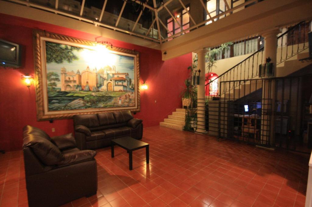 马德罗之家酒店 San Cristóbal de Las Casas 外观 照片