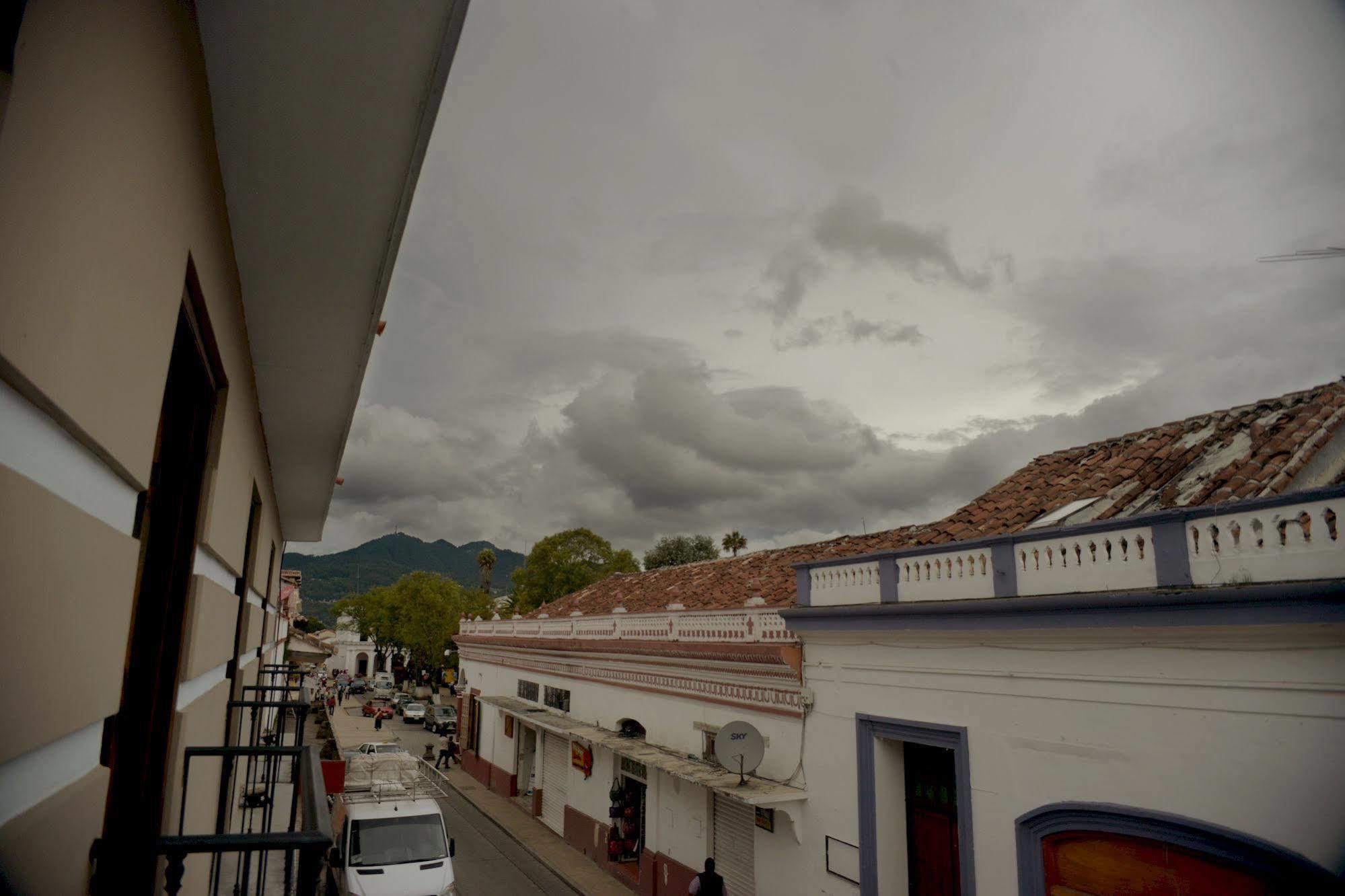 马德罗之家酒店 San Cristóbal de Las Casas 外观 照片